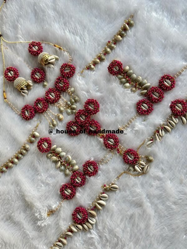Red Beaded & Shell Jewelry Set