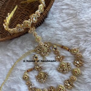 Handmade Kundan Floral Lotus Jewelry Set with Pearls