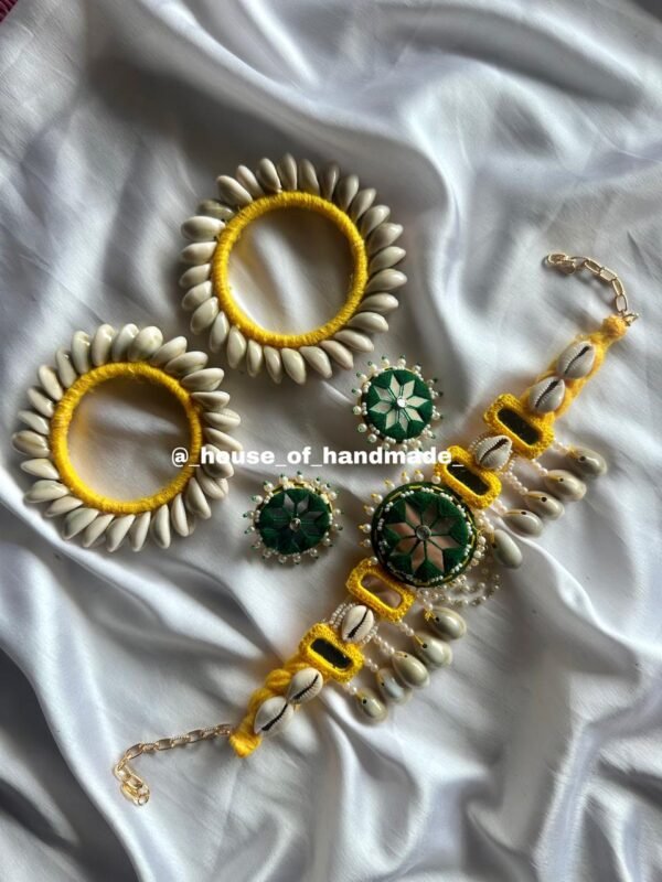 Yellow Shell & Mirror Jewelry Set
