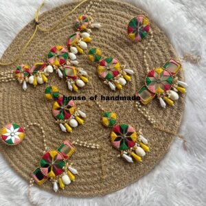 Handmade Bridal Mehendi Jewellery – Colorful Haldi Set with Shells & Pearls