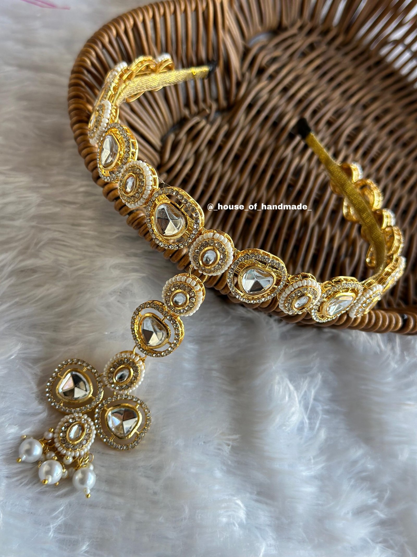 WhatsApp Image 2025 09 02 at 22.43.22 4a8685cd scaled Round Kundan Pearl Hairband Round Kundan Pearl Hairband