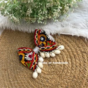 Offwhite kodi hanging bow